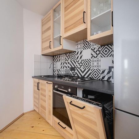 3 Bedroom Apartment-Aleja Daszynskiego- Grzegorzki クラクフ エクステリア 写真